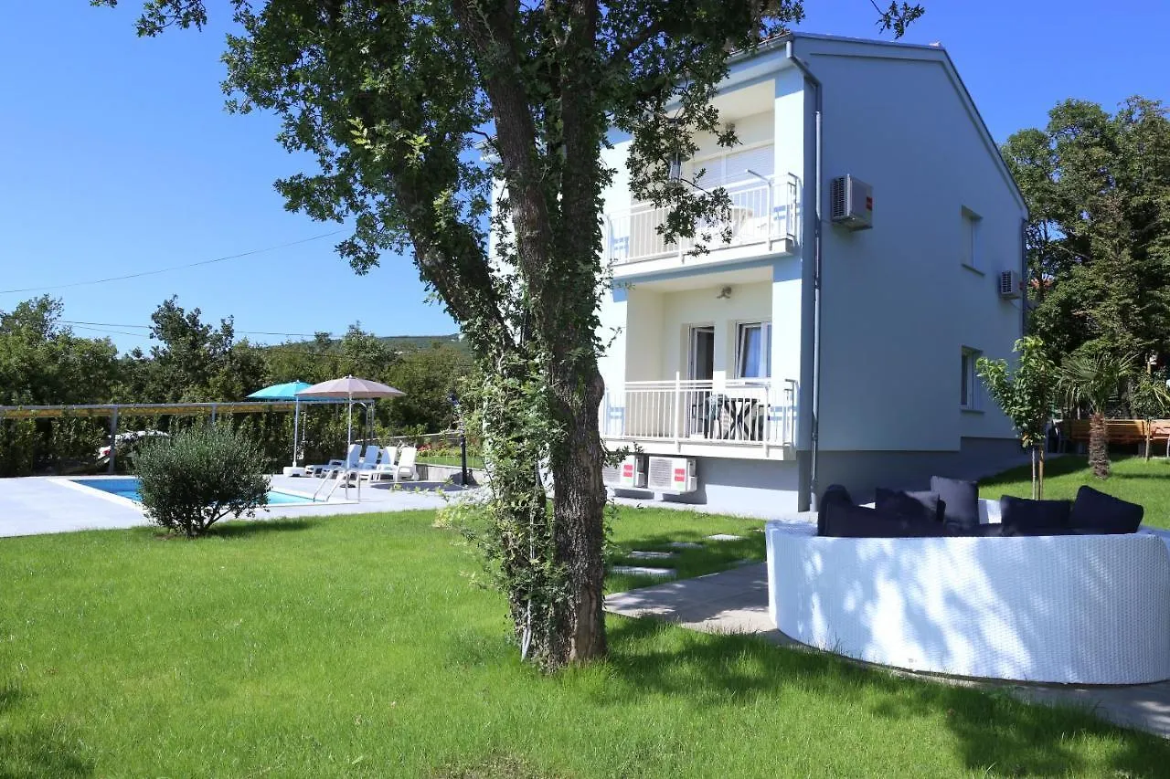 יאדראנובו Apartments - Villa Sidro